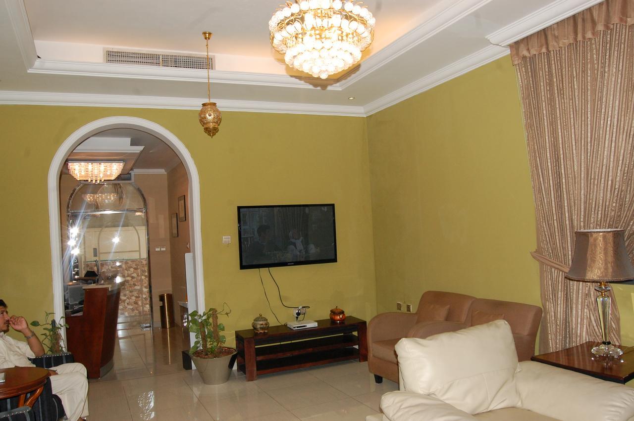 Al Amwaj Hotel シャルジャ エクステリア 写真