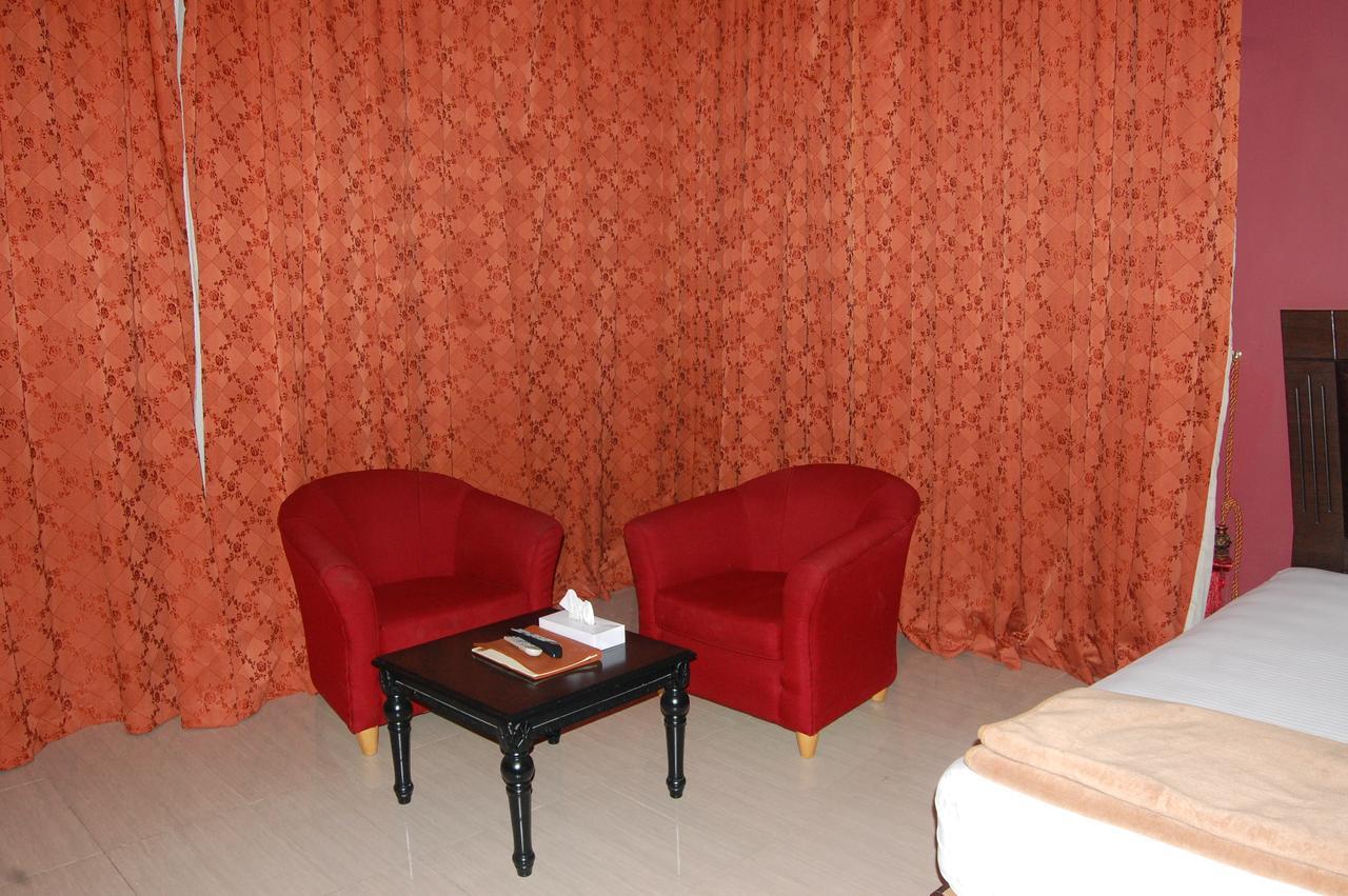Al Amwaj Hotel シャルジャ エクステリア 写真